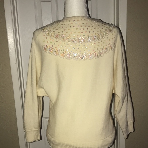 Vanilla Cream Color Sweater with detailed beading - Picture 3 of 6